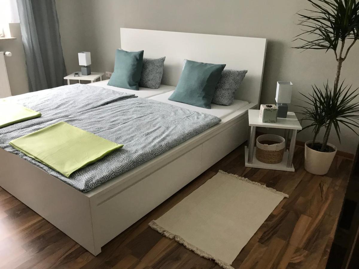 Ferienwohnung Von Paris Petersberg  Zewnętrze zdjęcie
